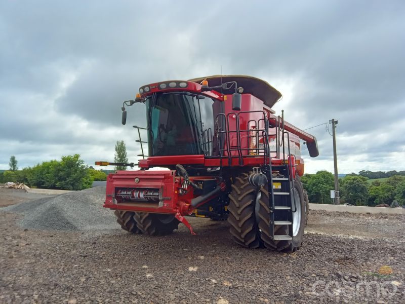 Foto 3 - Colheitadeira Case 7230 ano 2017